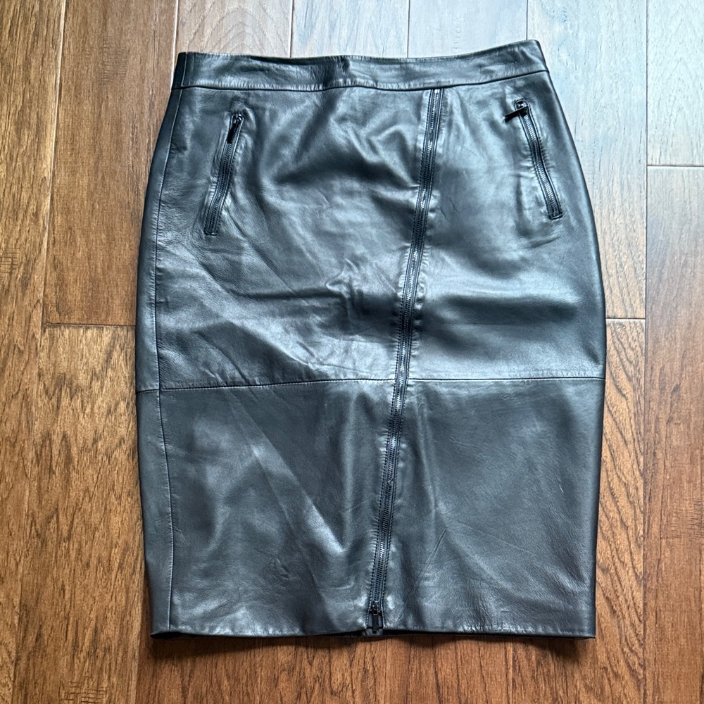 Classiques Entier Black Leather Pencil Skirt